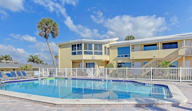 Resort & Beach Photos